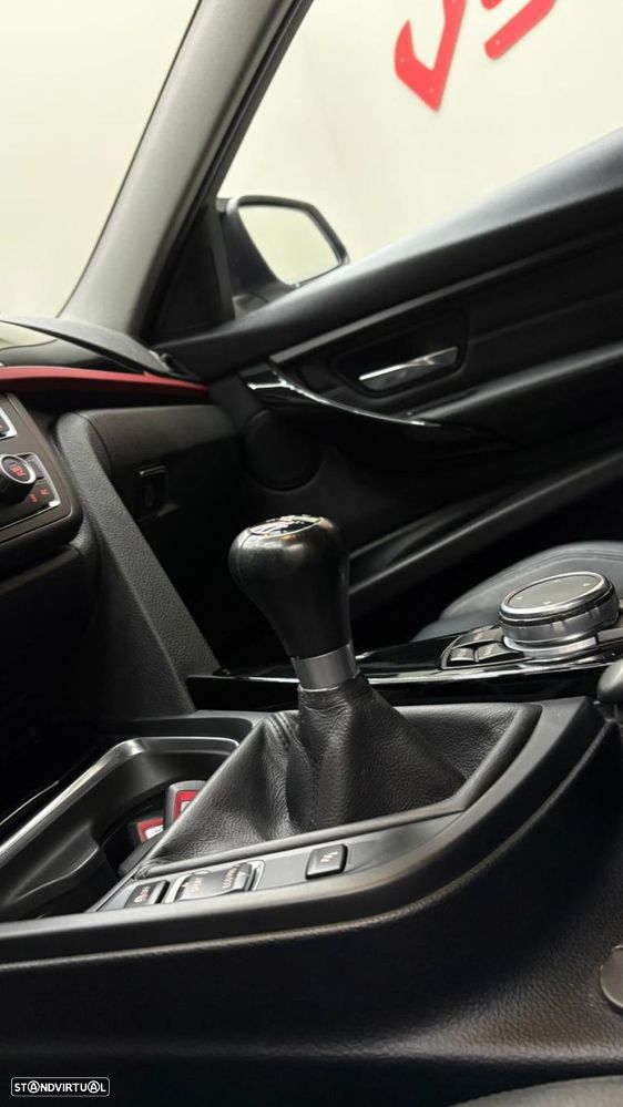 BMW 320 d xDrive Line Sport - 10