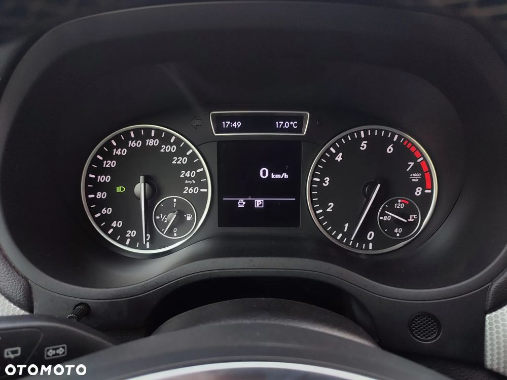 Mercedes-Benz Klasa B 180 BlueEFFICIENCY Edition - 37