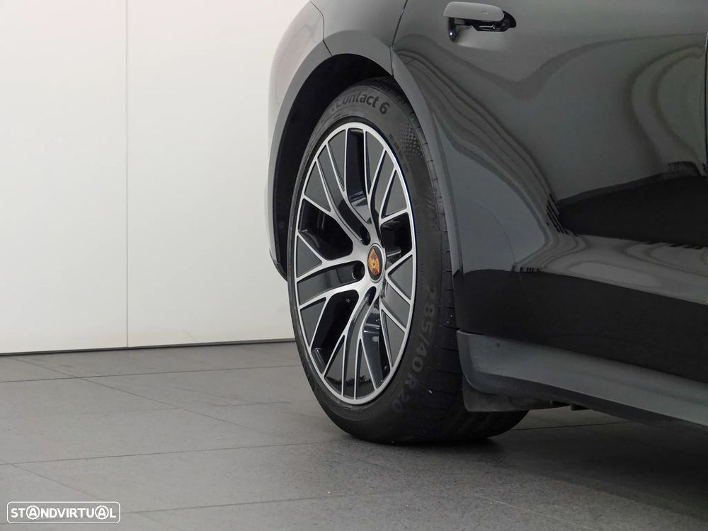 Porsche Taycan Standard - 13