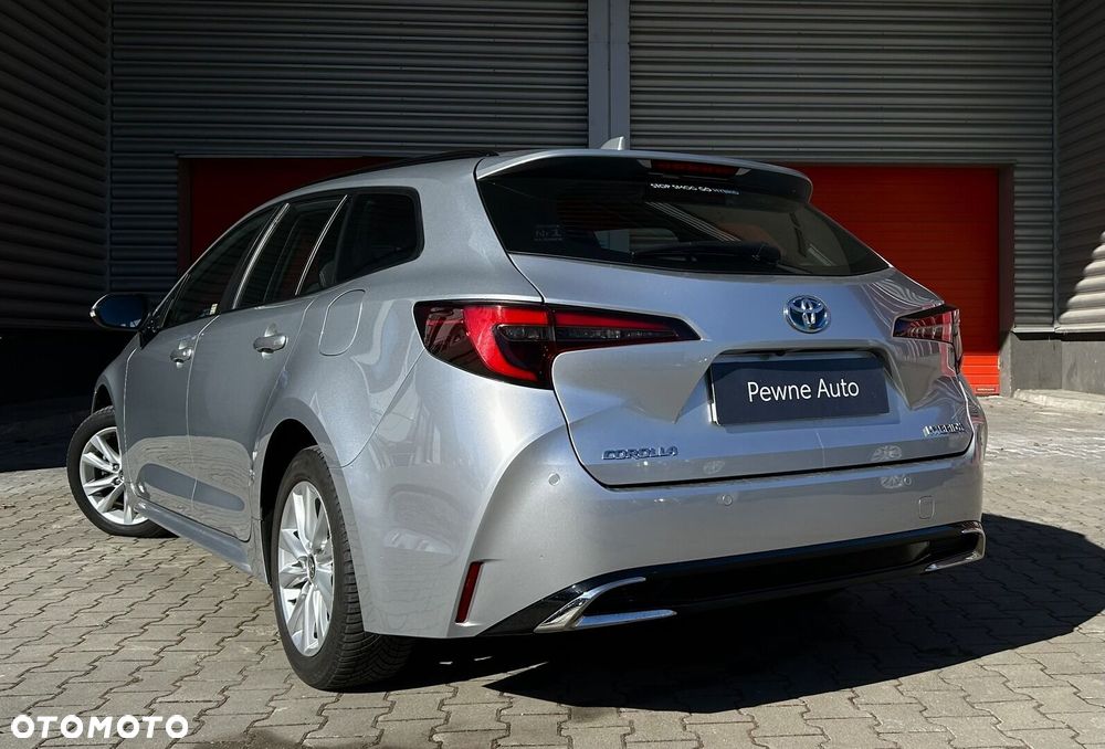 Toyota Corolla 1.8 Hybrid Comfort - 22