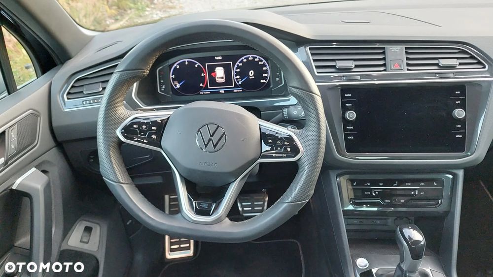 Volkswagen Tiguan 2.0 TDI SCR 4Mot R-Line DSG - 11