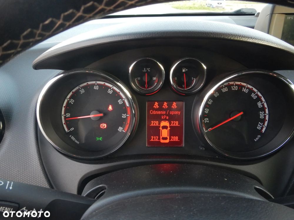 Opel Meriva 1.4 T Cosmo - 13