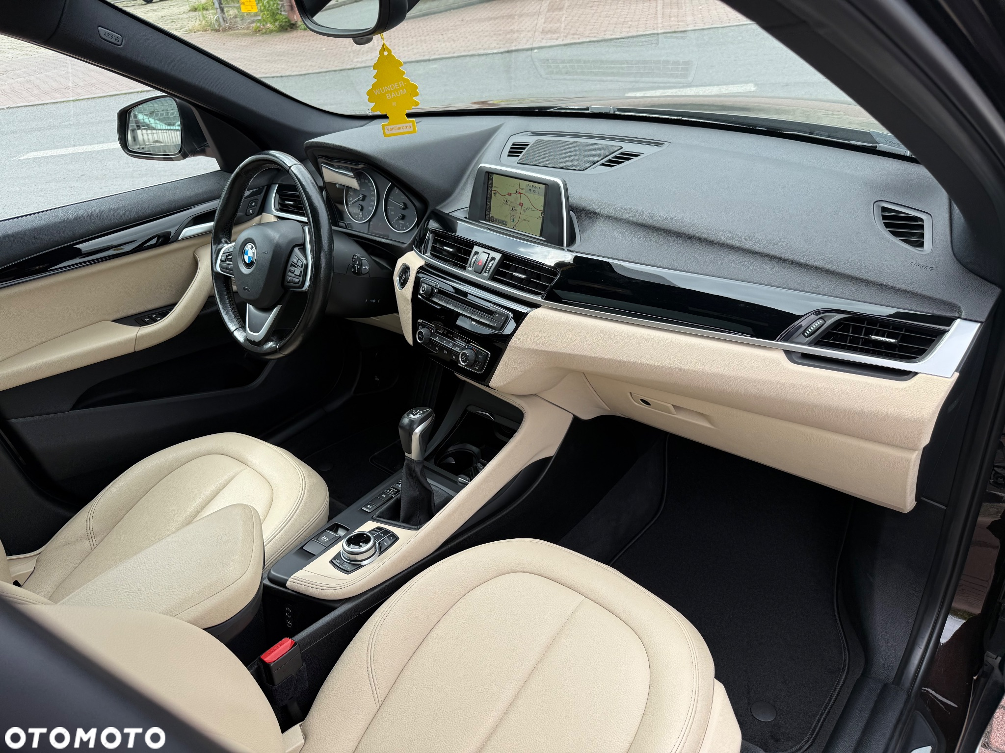 BMW X1 xDrive25i GPF xLine sport - 10