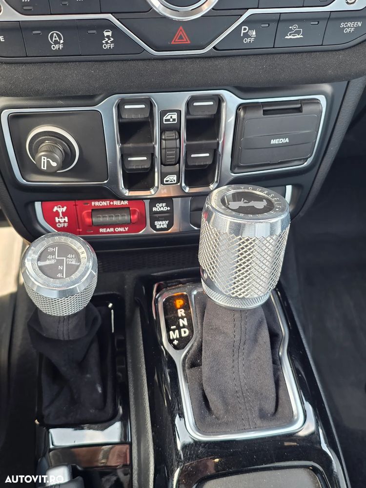 Jeep Wrangler 2.0 AT8 4WD Rubicon - 26