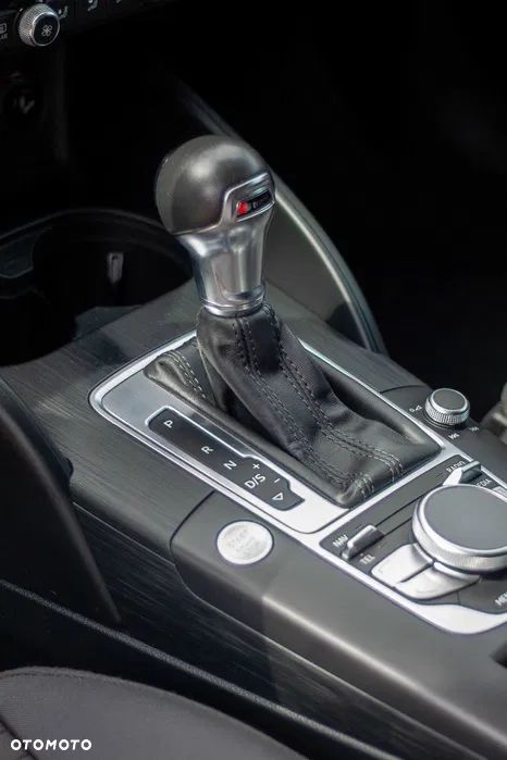 Audi A3 Sportback 2.0 TDI S tronic - 4