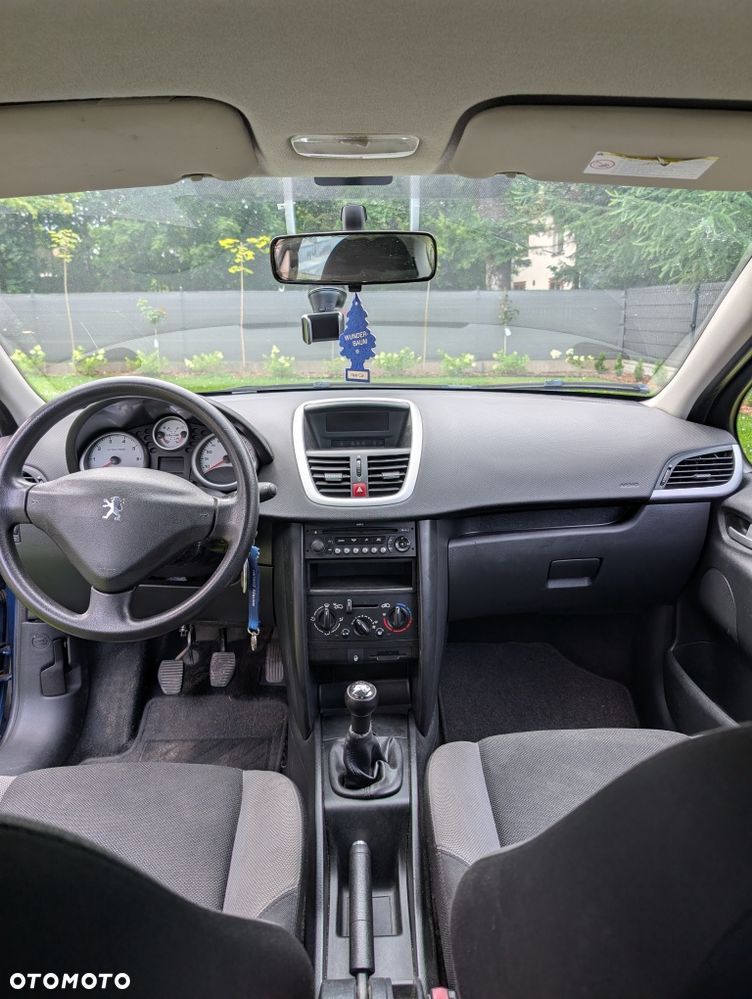 Peugeot 207 - 7