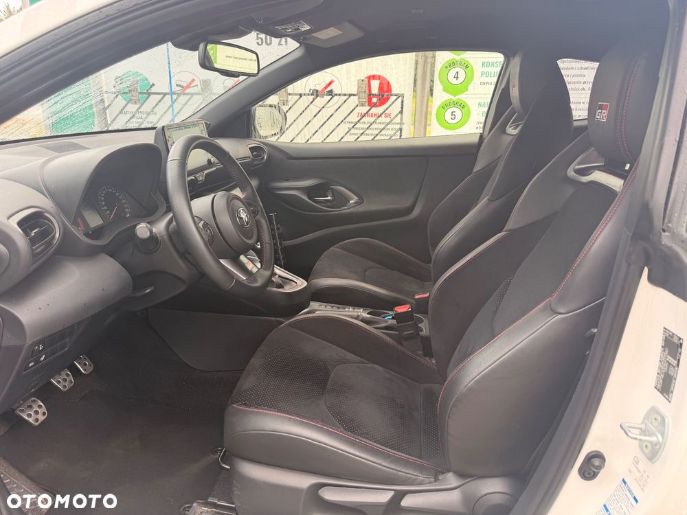 Toyota GR Yaris - 11