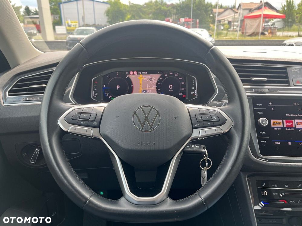 Volkswagen Tiguan - 19