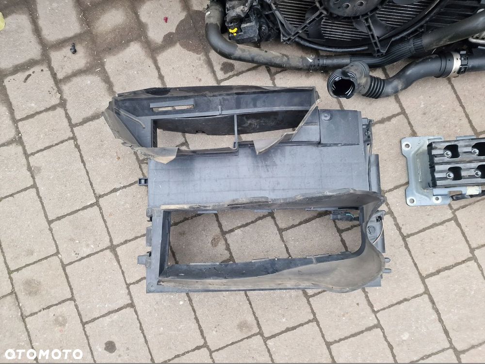 PAS PRZEDNI BELKA RADAR CHŁODNICA NISSAN MICRA K14 - 4