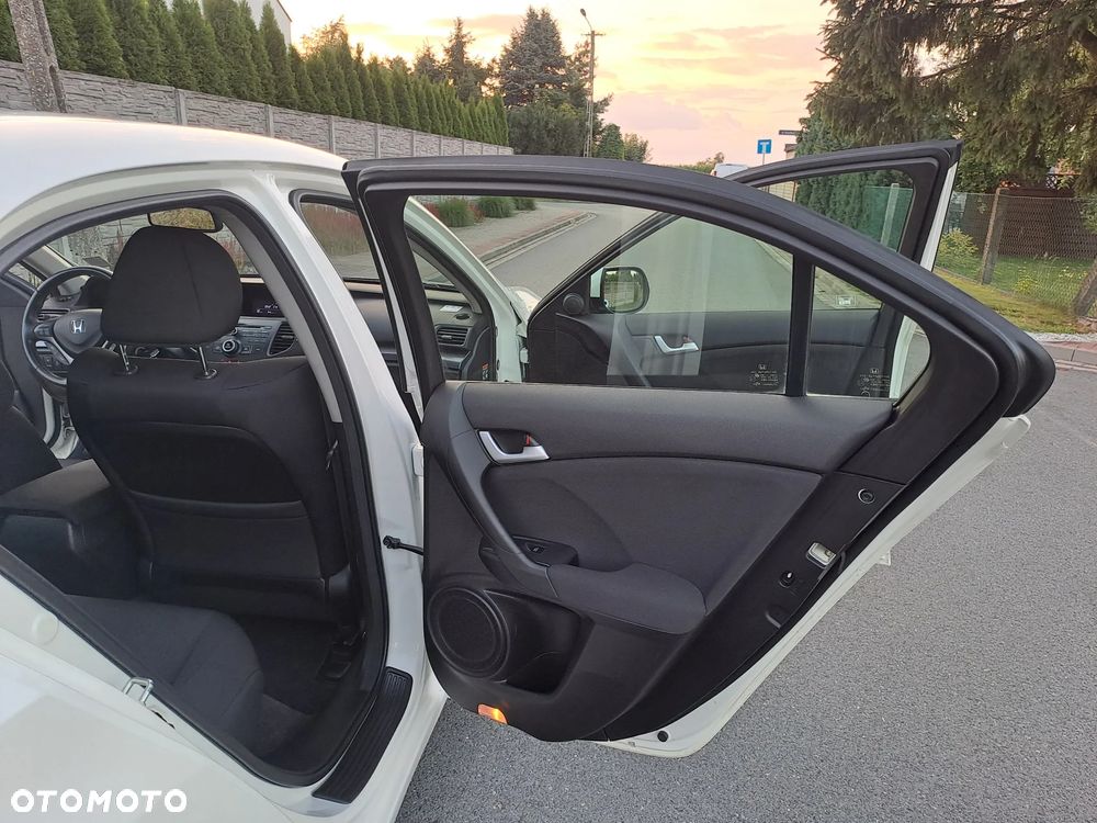 Honda Accord 2.0 50 Jahre Edition - 38