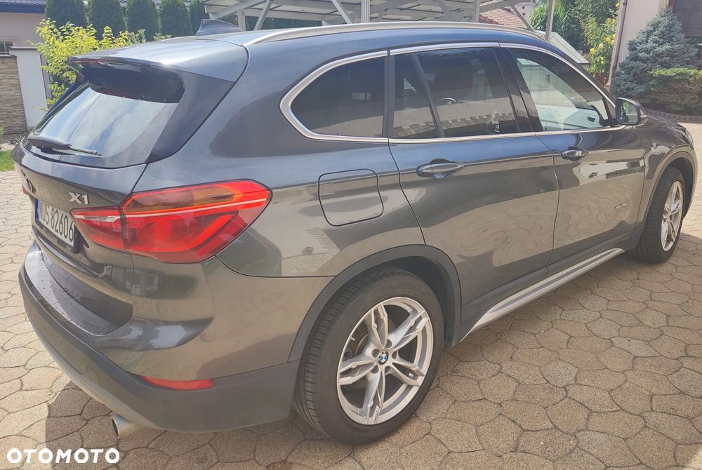 BMW X1 xDrive28i - 5
