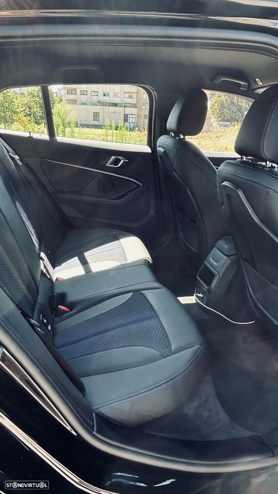 BMW 118 i Pack Desportivo M Auto - 8