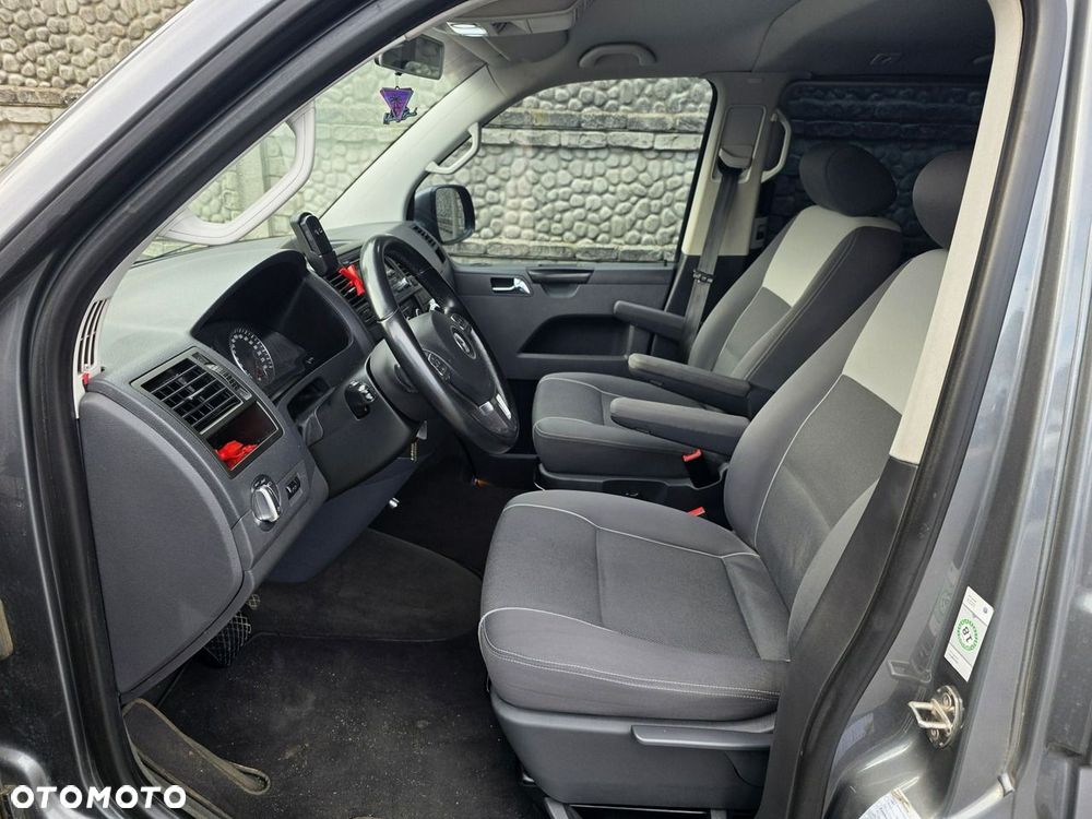 Volkswagen Multivan - 9