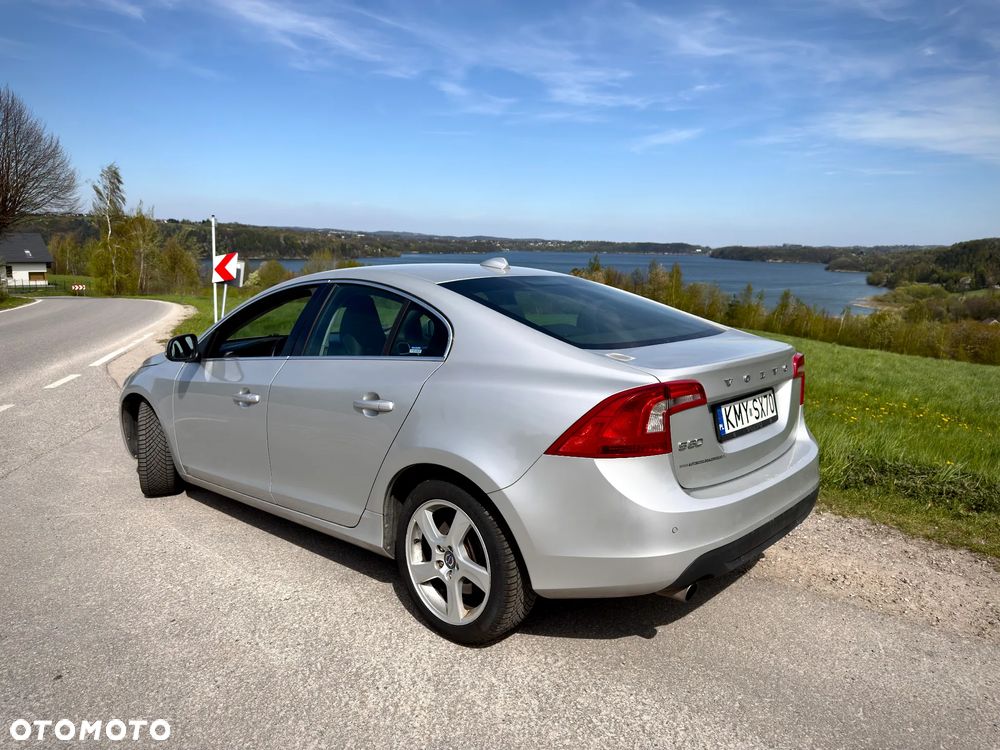 Volvo S60 D5 Momentum - 5