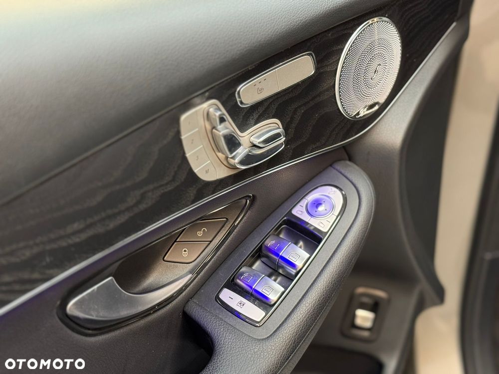 Mercedes-Benz GLC 300 4-Matic - 12