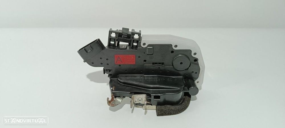 FECHADURA PORTA TRASEIRA ESQUERDA NISSAN X-TRAIL (T32) ACENTA - 1