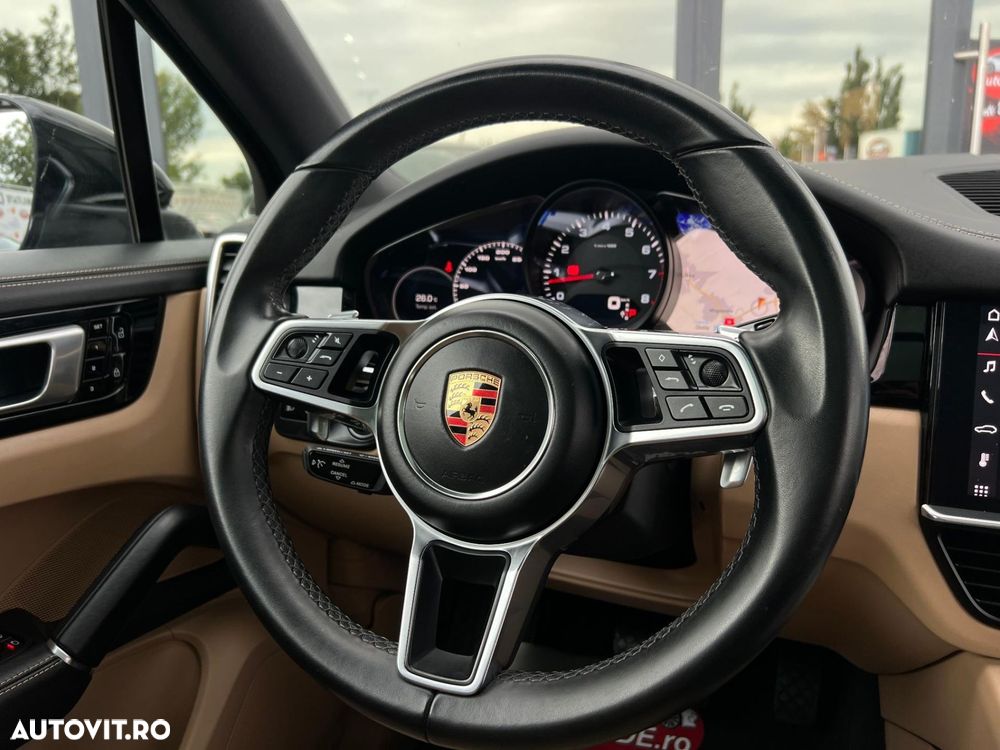 Porsche Cayenne - 19