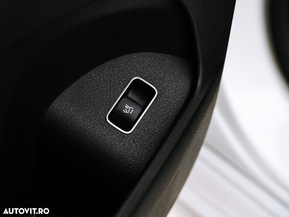 Mercedes-Benz GLE - 28