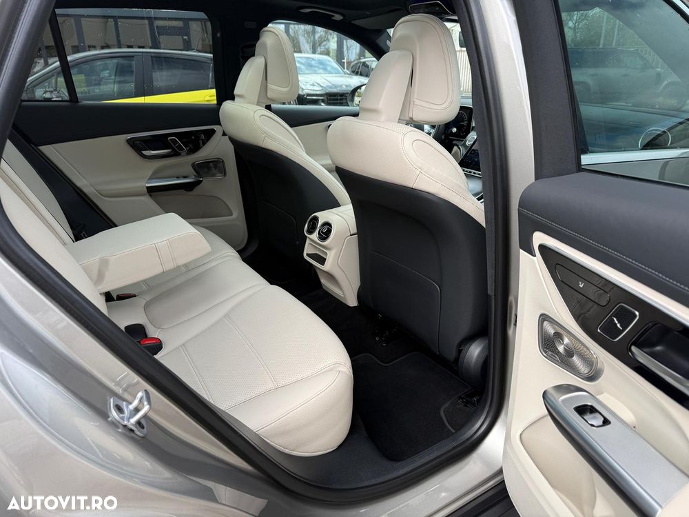 Mercedes-Benz GLC 300 4MATIC - 15