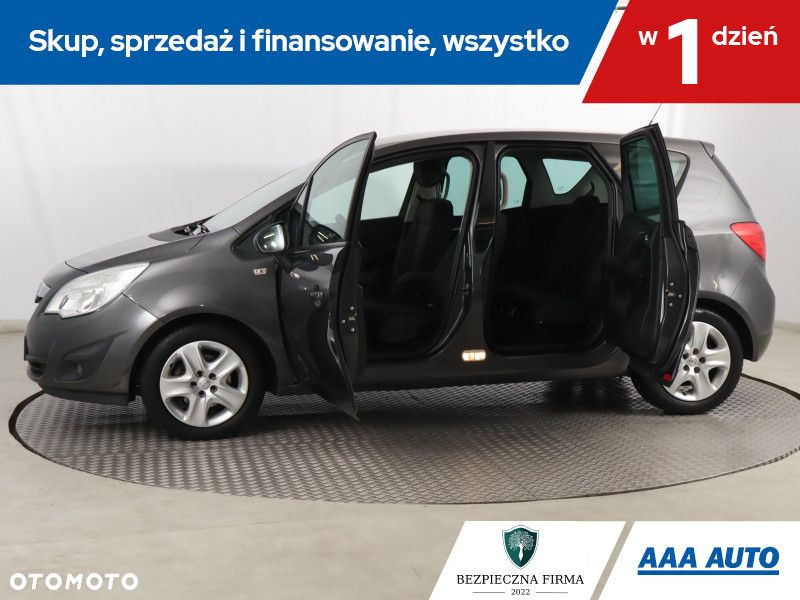 Opel Meriva - 17