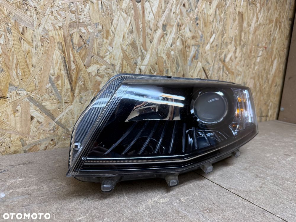 LAMPA LEWA XENON LED SKODA OCTAVIA III 5E1941015B - 16