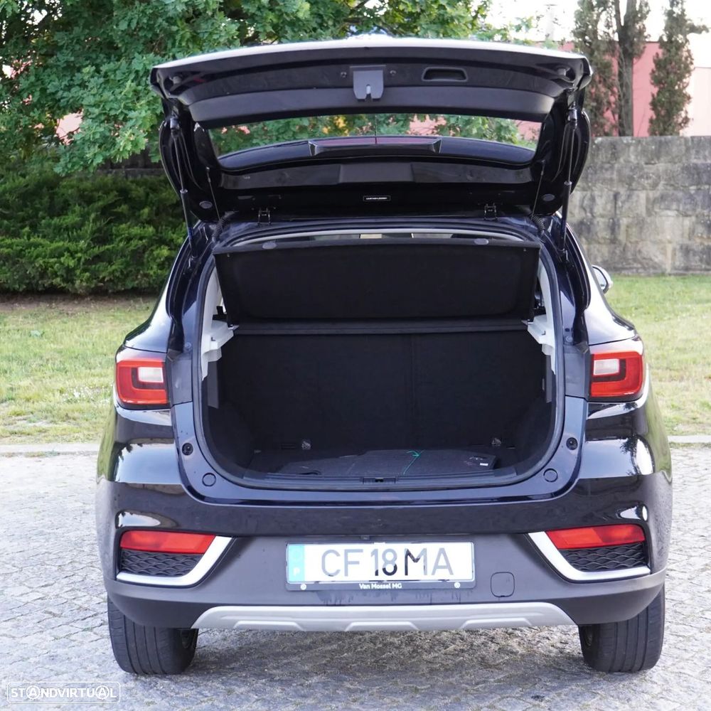 MG ZS EV 44.5 kWh Luxury - 54