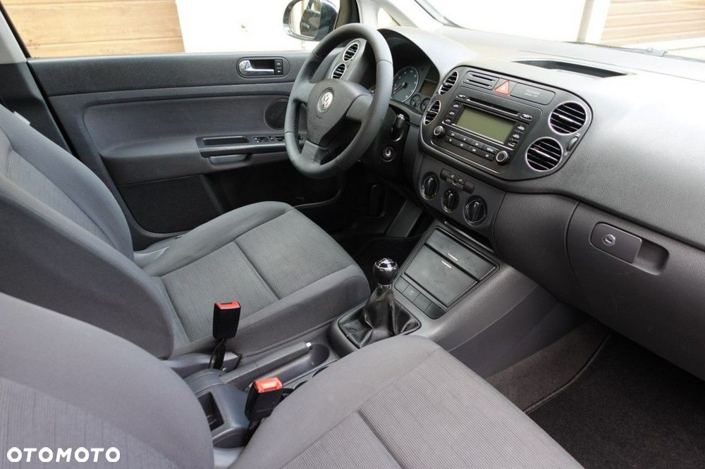 Volkswagen Golf Plus - 12