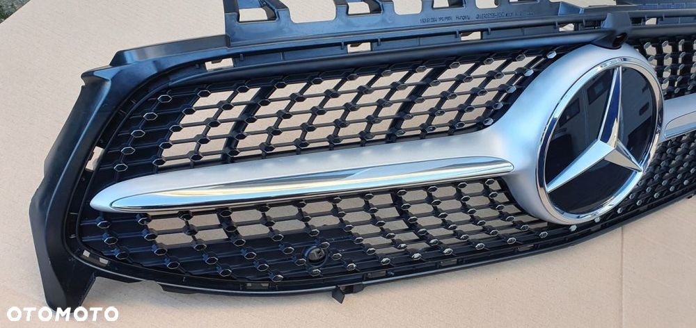 Mercedes-Benz CLA W118 Grill Diamond Kamera NOWA - 6