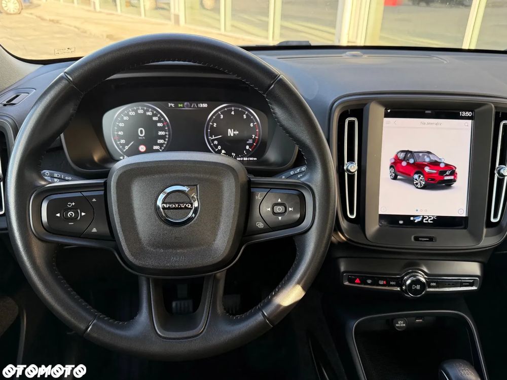 Volvo XC 40 T2 Momentum Core - 19