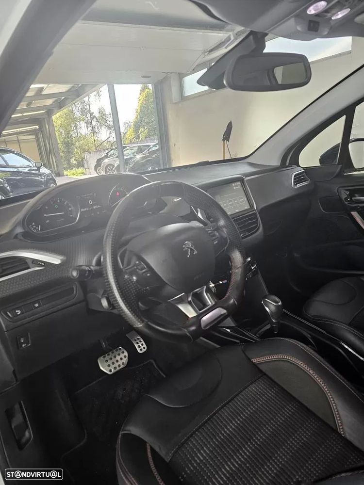 Peugeot 2008 1.2 PureTech GT Line EAT6 - 21