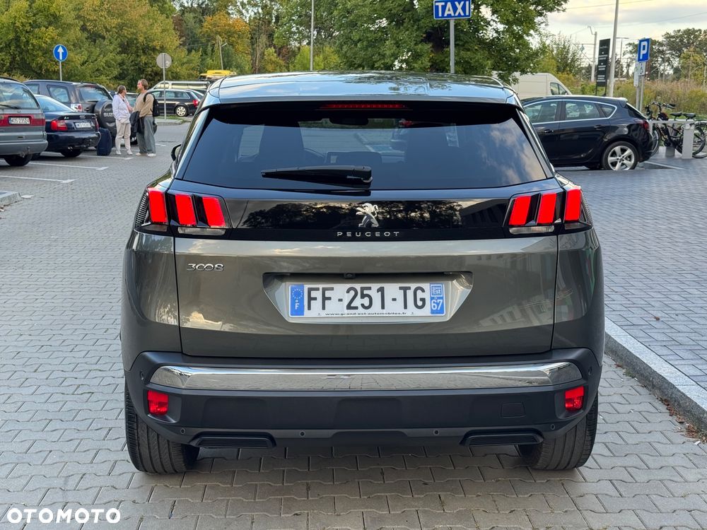 Peugeot 3008 BlueHDi 130 Stop & Start EAT8 Allure - 15