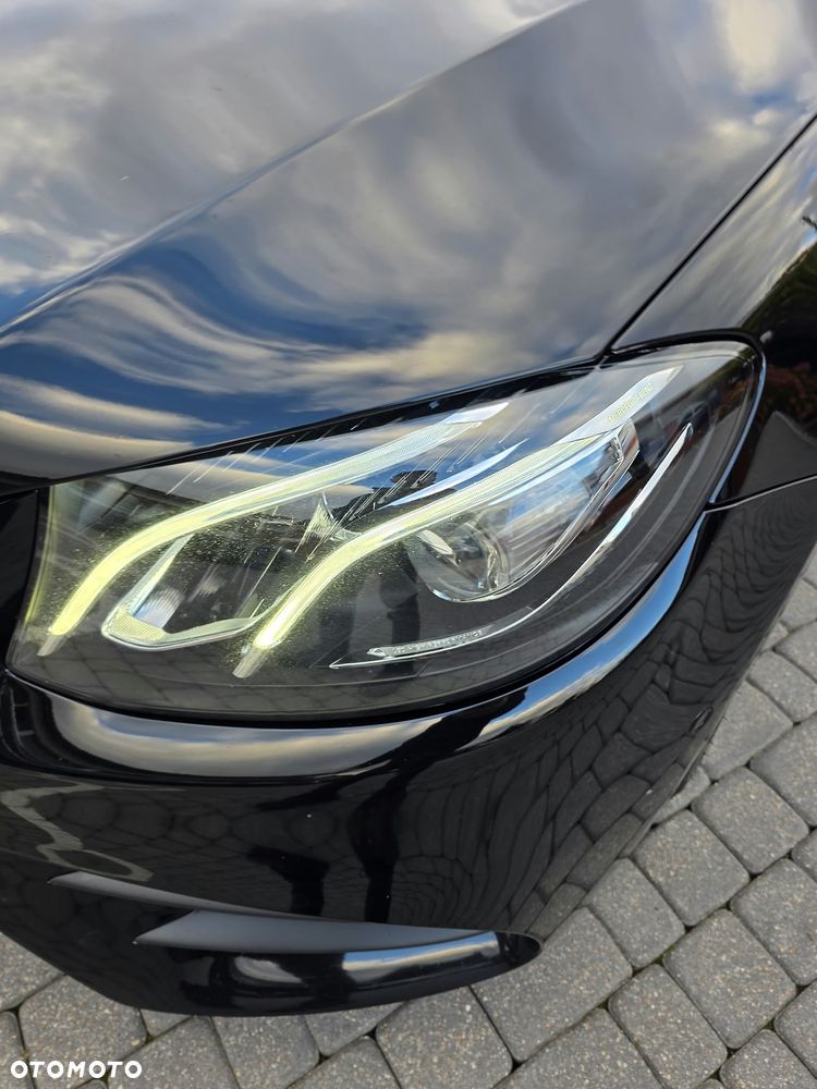 Mercedes-Benz Klasa E 220 d 4-Matic 9G-TRONIC - 12