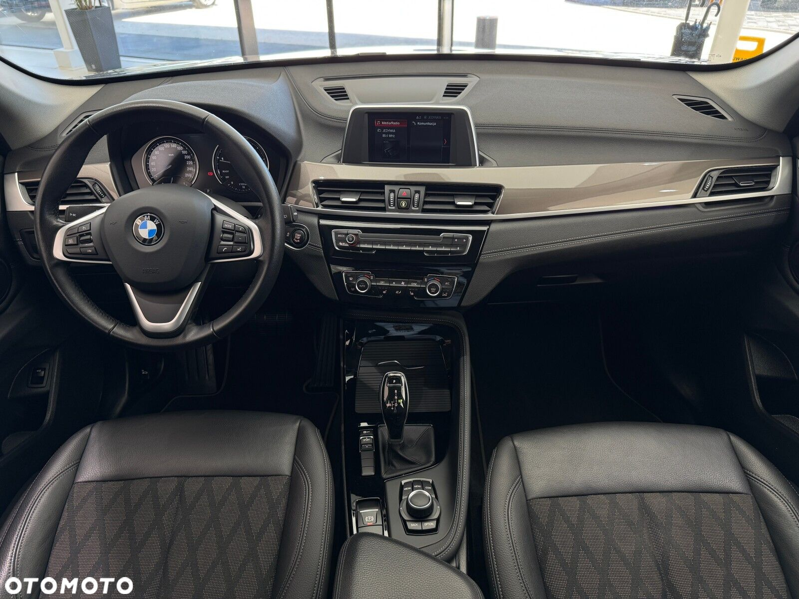 BMW X1 sDrive18i xLine - 14