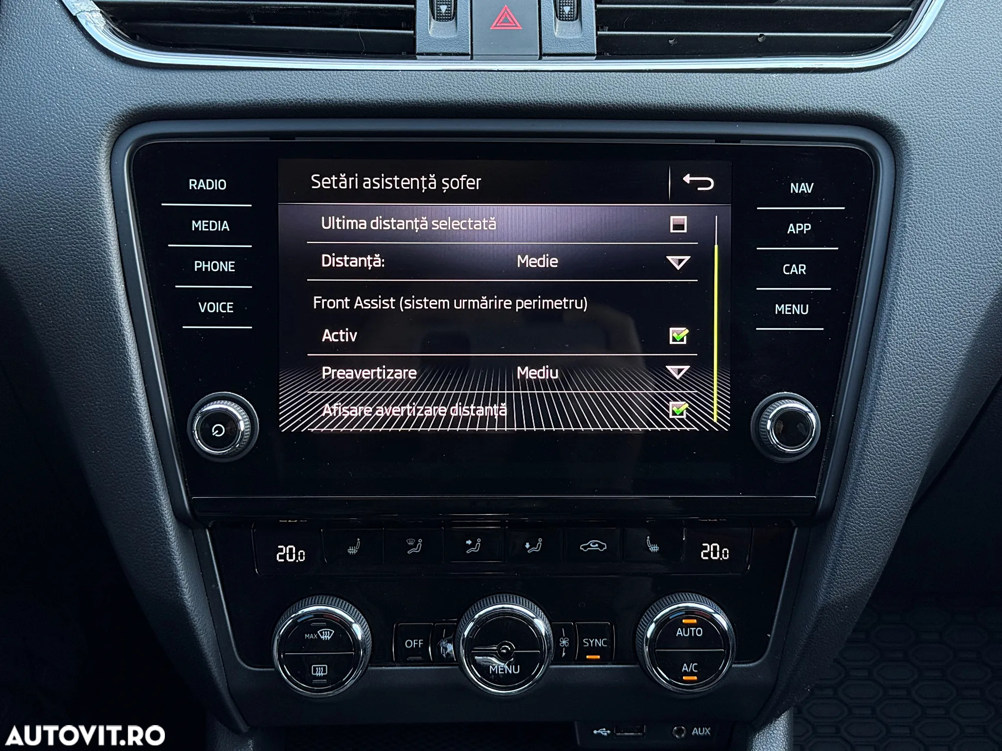 Skoda Octavia 2.0 TDI DSG RS - 16