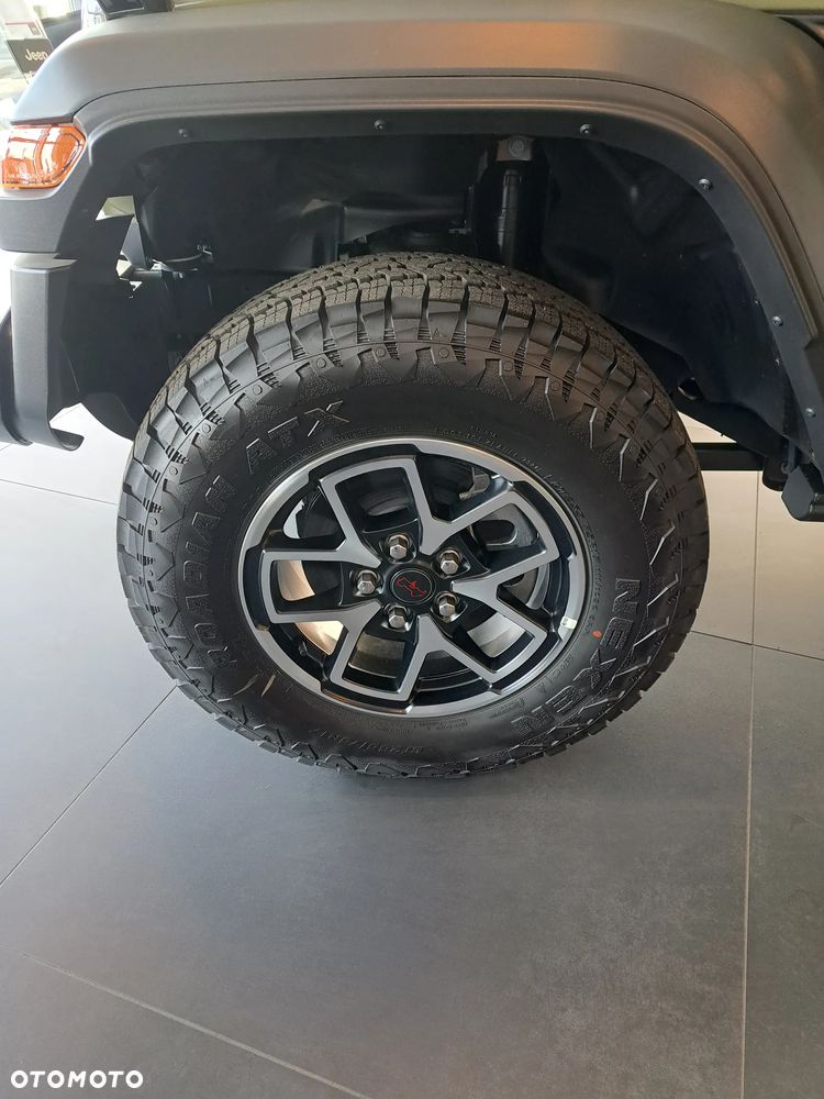 Jeep Wrangler - 20