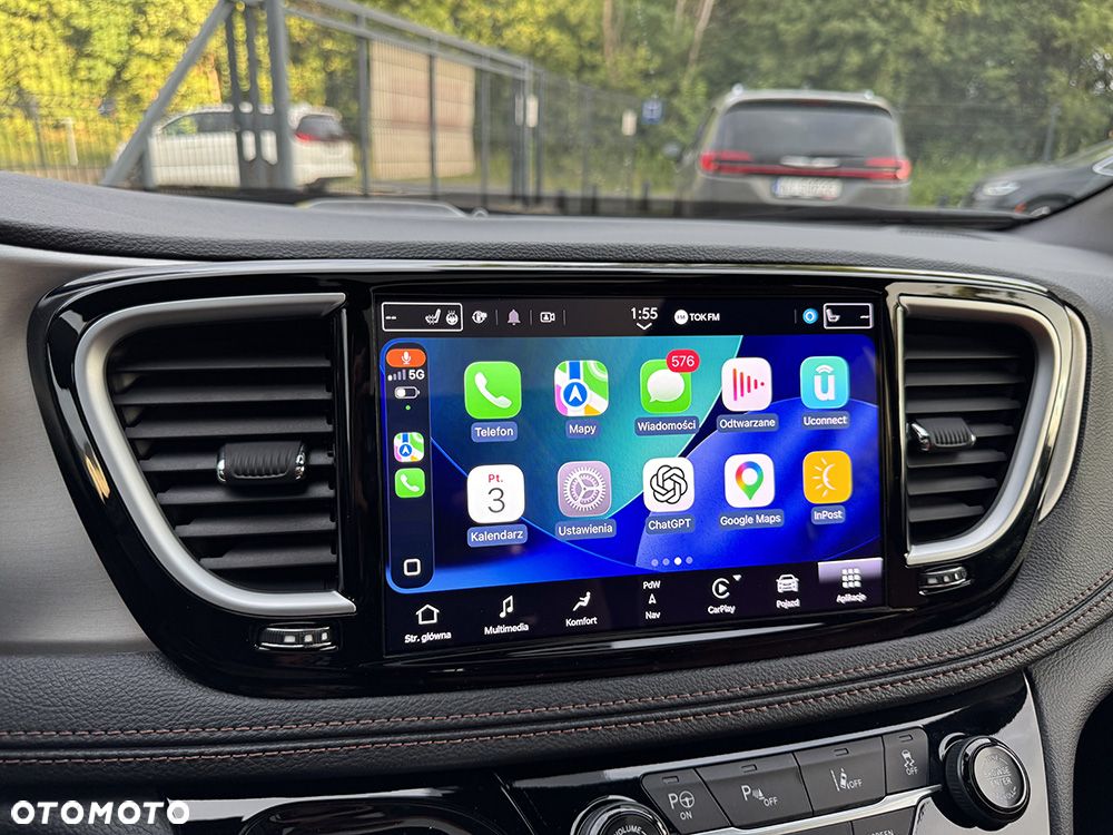 Chrysler Pacifica - 35