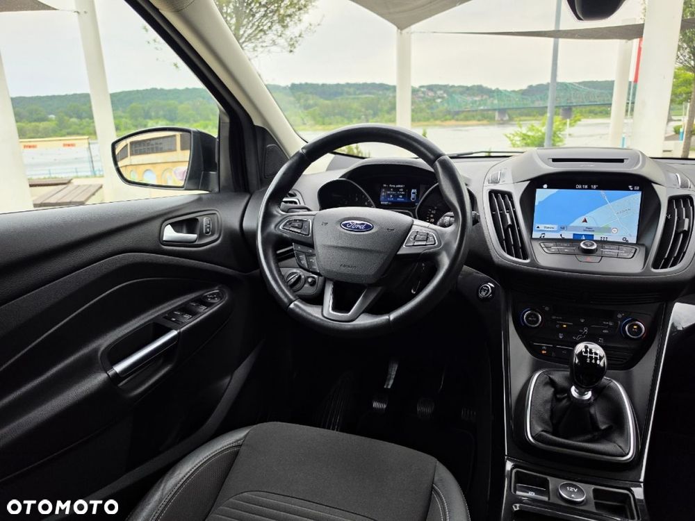 Ford Kuga - 19