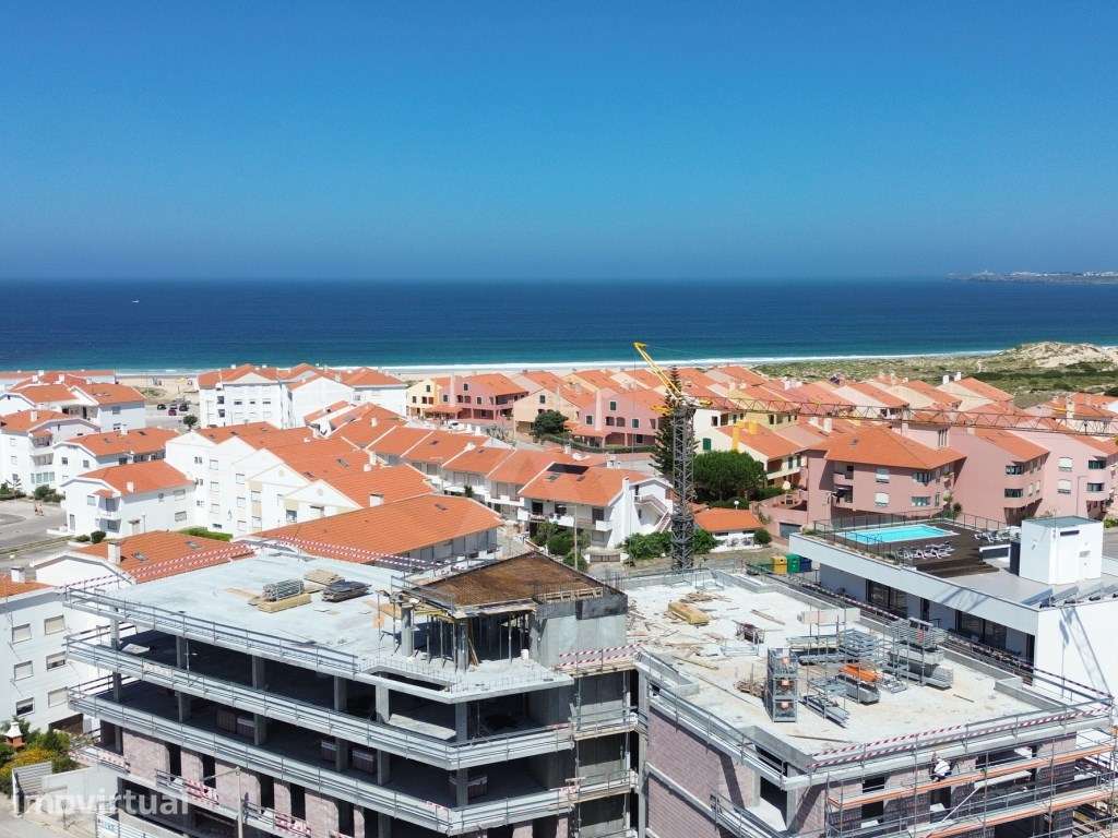 Apartamento T3 de Luxo, junto à Praia da Consolação - Grande imagem: 4/32