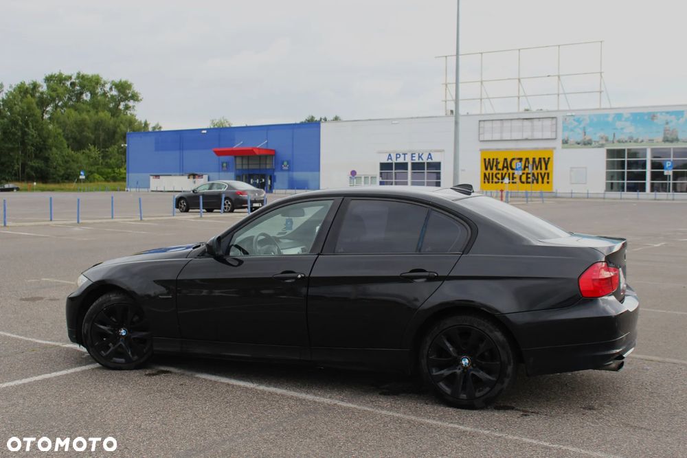 BMW Seria 3 320d - 4