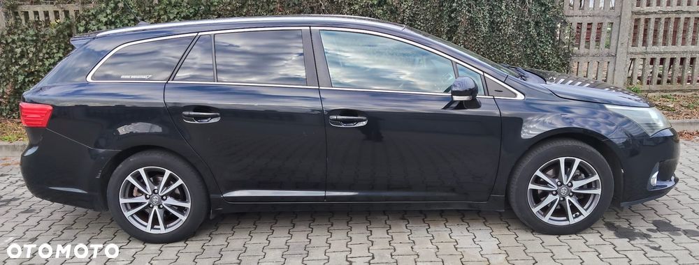 Toyota Avensis 2.0 D-4D Comfort - 10