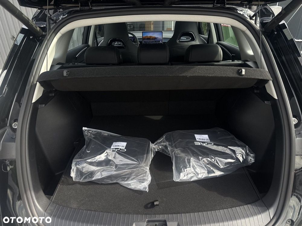 BYD Sealion 5 - 26