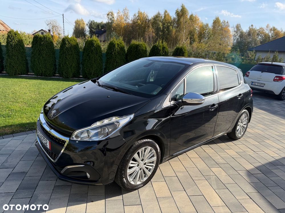 Peugeot 208 1.6 BlueHDi Allure S&S - 24