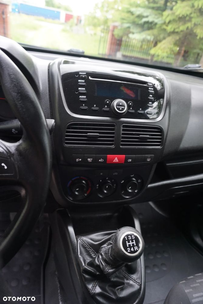 Opel COMBO - 18