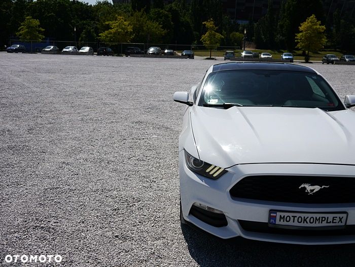 Ford Mustang 3.7 V6 Premium - 18