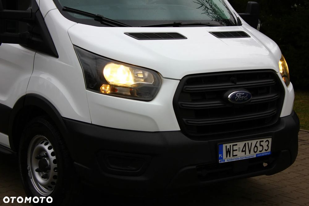 Ford TRANSIT BRYGADÓWKA 2.0 TDCI 130KM 7 OSÓB PAKA PLANDEKA OŚWIETLENIE ROBOCZE - 13