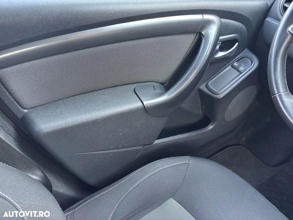Dacia Duster dCi 110 FAP 4x4 Prestige - 16