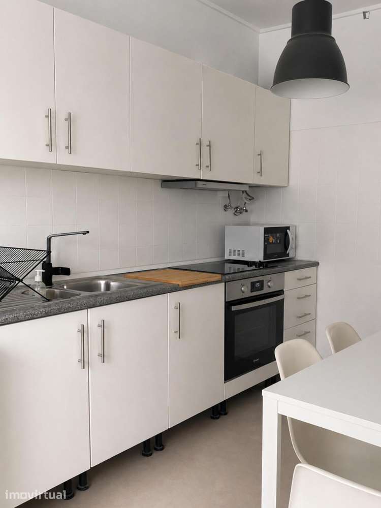 Quarto - localizado em Oeiras Lisbon - Grande imagem: 5/19