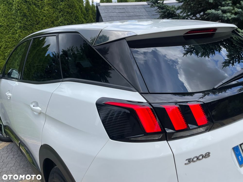 Peugeot 3008 BlueHDi 130 Stop & Start EAT8 Allure - 21