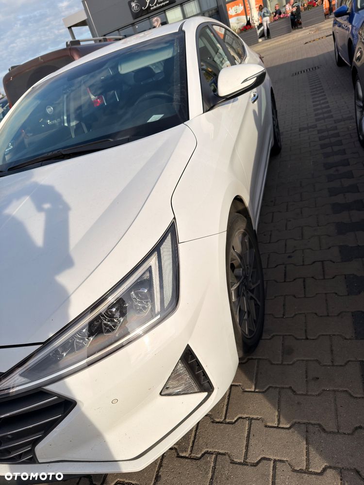 Hyundai Elantra - 7