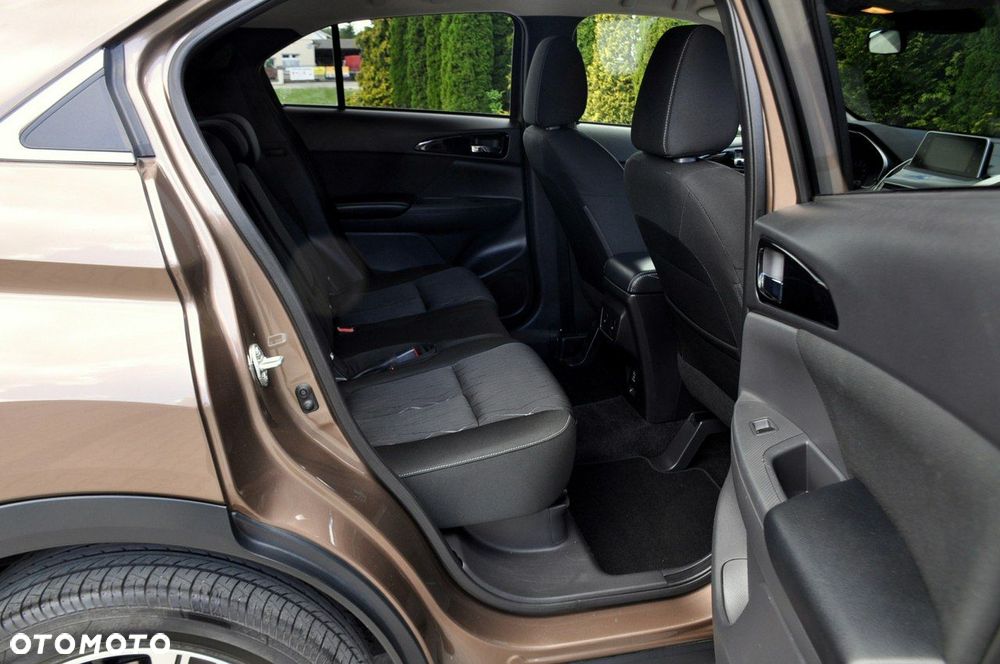 Mitsubishi Eclipse Cross - 19
